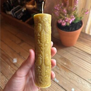 Handcrafted 100% Beeswax Swedish Pillar Candle